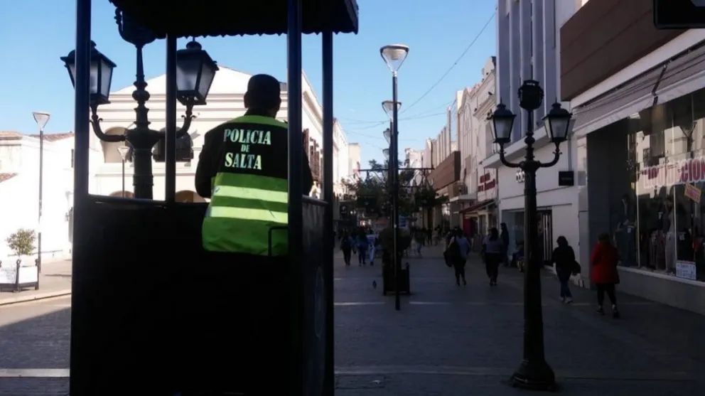 De policías a héroes: la presurosa reacción que salvó la vida de un bebé salteño