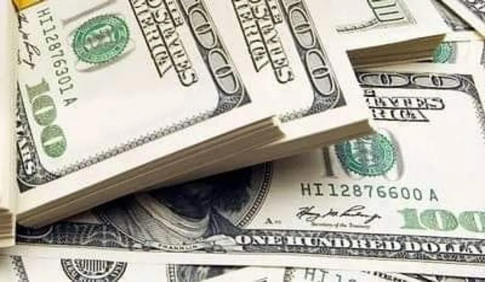 Dólar. Fuente: (Twitter)