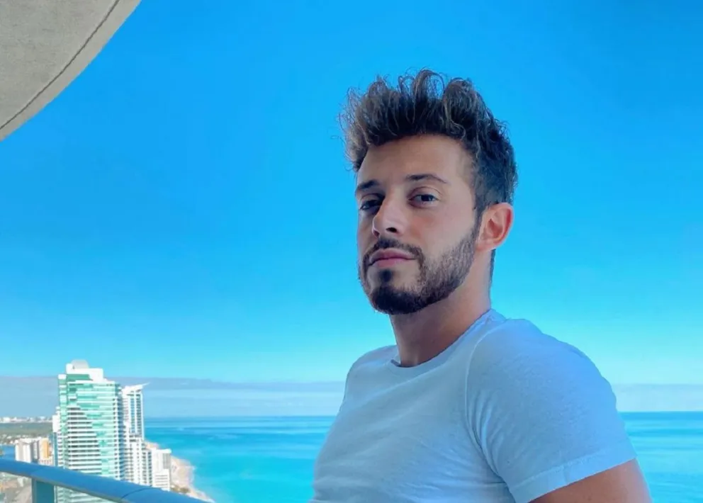 Ruggero Pasquarelli alborota a sus fans con lo que se viene este 2021  