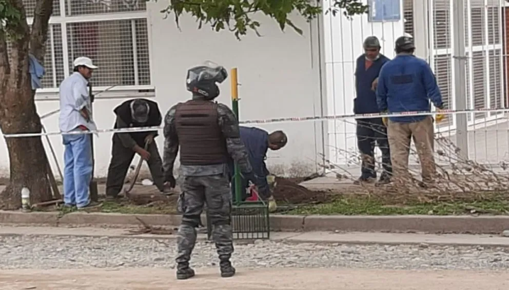 Desesperación y miedo en el interior: evacuaron todo un Centro de Salud por una fuga de gas