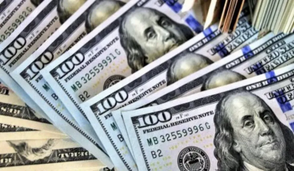 Sin cambios avanza la cotización del dólar blue hoy 13 de enero