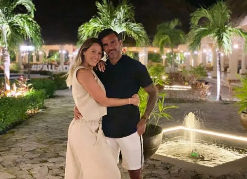 El romántico posteo de Mica Viciconte y Fabián Cubero con palito ¿a Nicole Neumann?