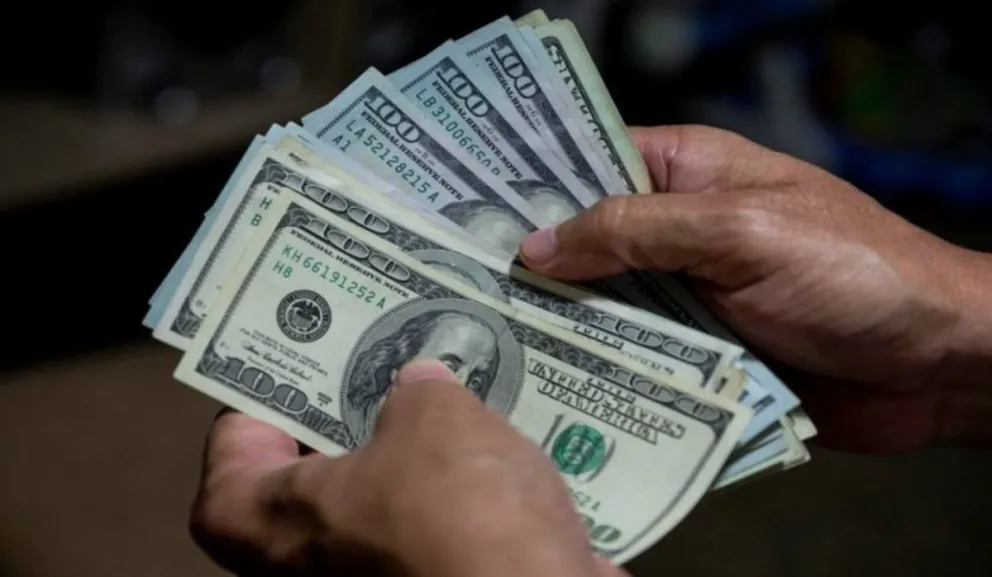 Dólar. Fuente: (Twitter)