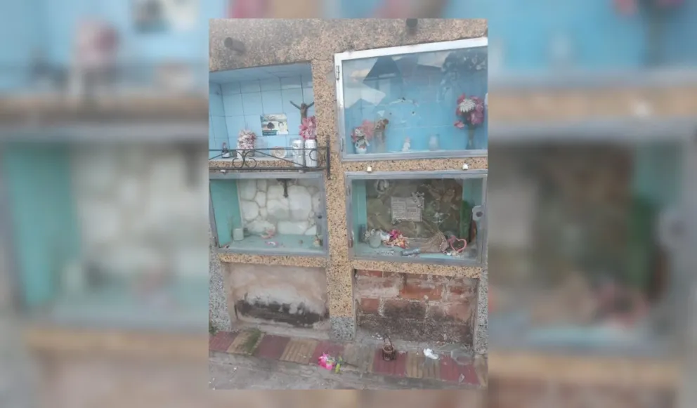 Ni los muertos descansan en paz: vándalos entraron a un cementerio salteño y destrozaron tumbas