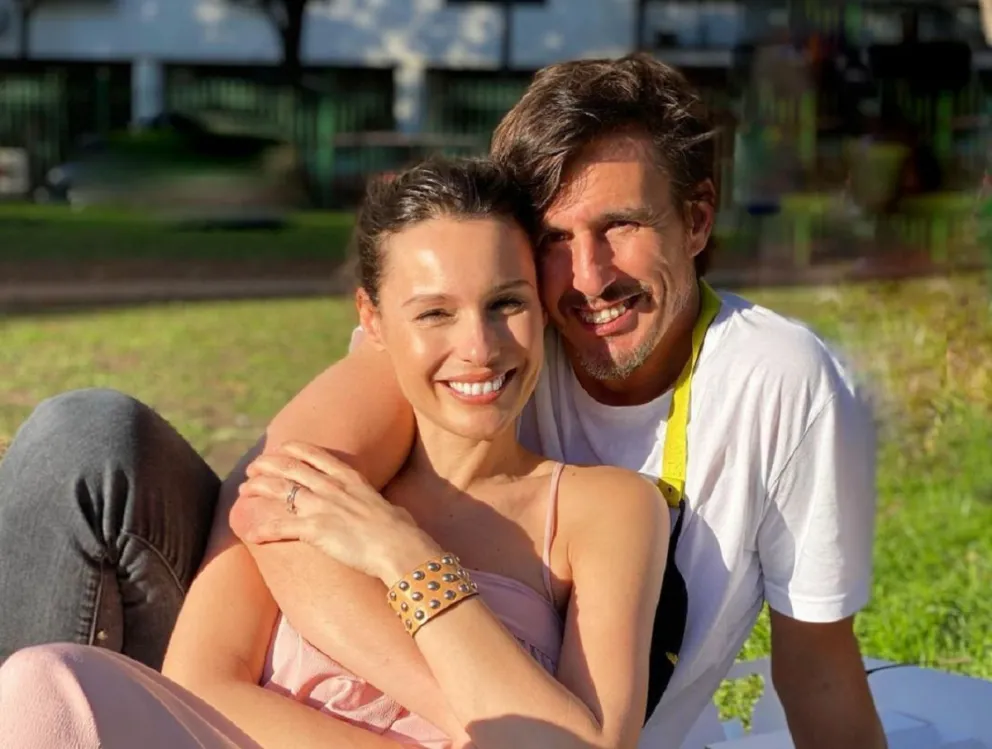 Pampita mostró las primeras compras que hizo para su beba
