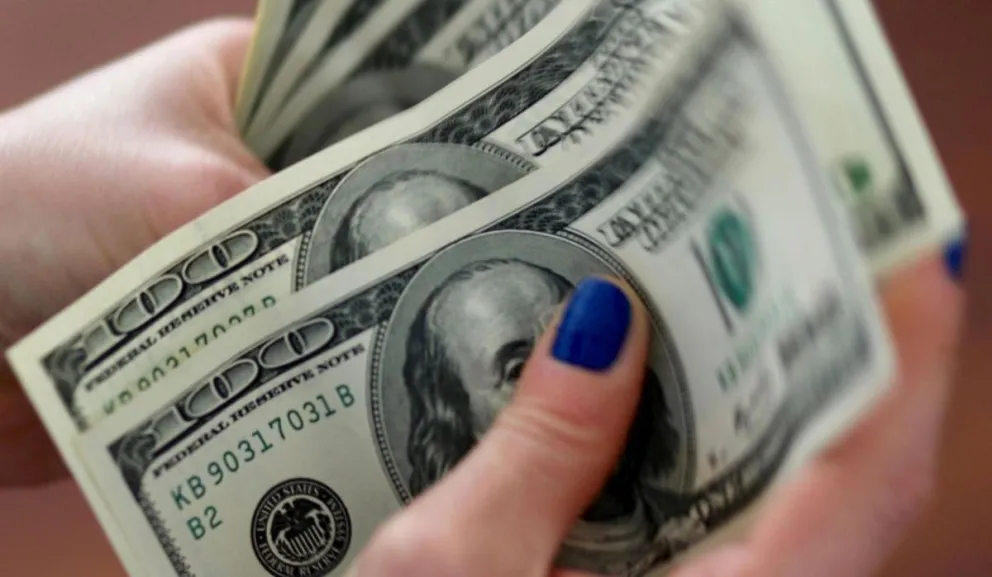 Dólar. Fuente: (Twitter)