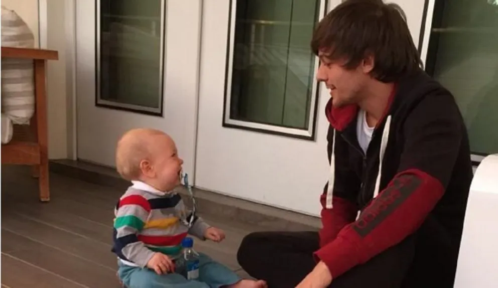 Louis y Freddie Tomlinson. Fuente (Twitter)