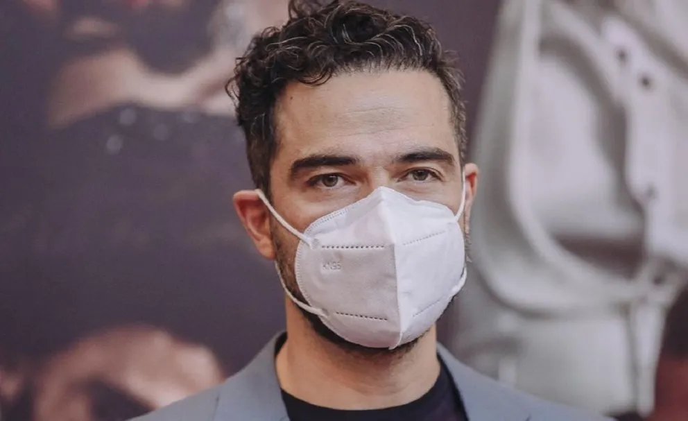 Alfonso Herrera cautivó a sus seguidores con nueva foto de sus dos hijos