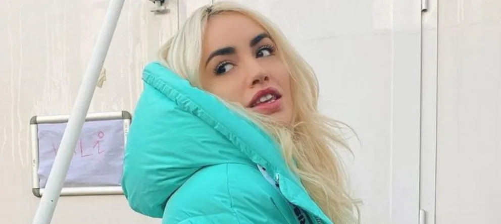 Lali Espósito se mostró a puro fuego con un atrevido baile desde su camerino 