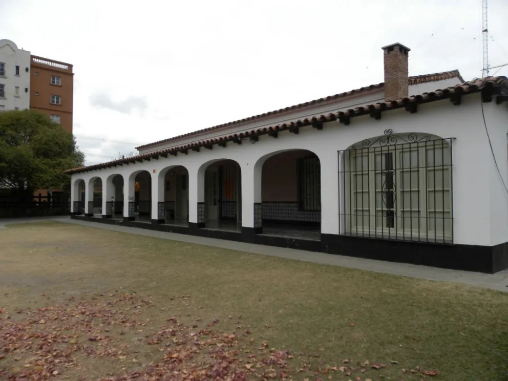 Abrazo virtual para frenar el atropello contra propiedad histórica de Salta conocida como “la Caseros”