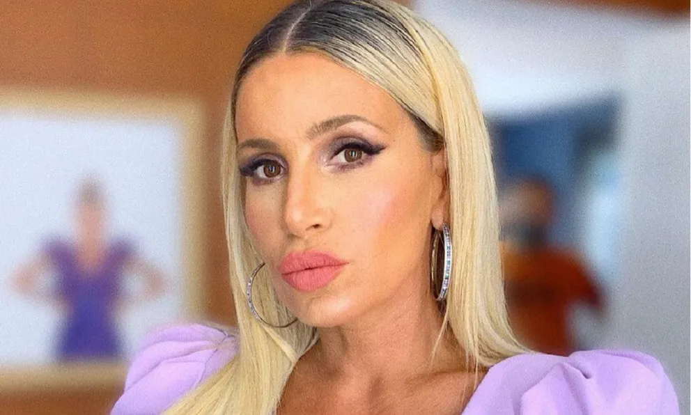 Flor Peña comienza el fin de semana en bikini y causó furor en redes sociales