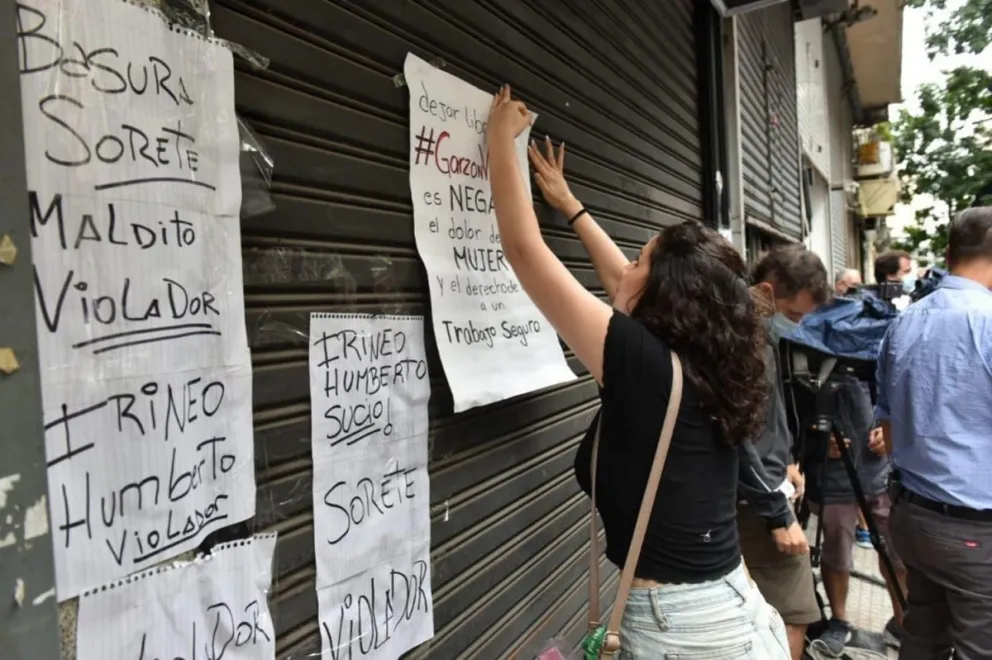 El comerciante que violó a la joven venezolana en una entrevista de trabajo estaría en Salta