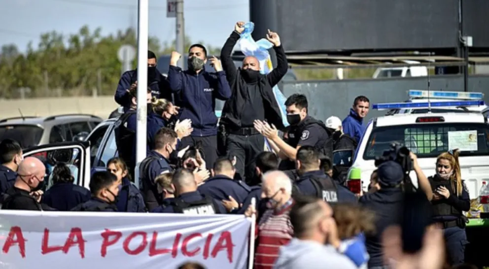 La Policía Bonaerense volverá a marchar pidiendo mejoras salariales