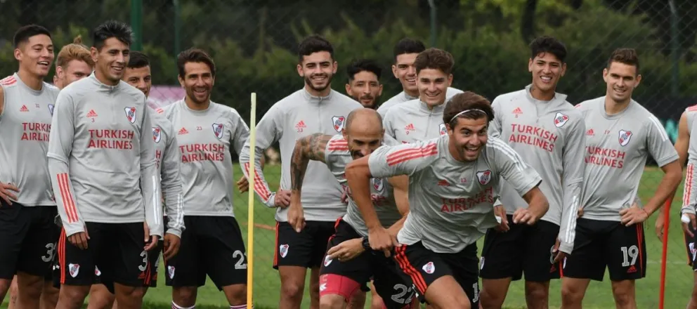 River Plate aisló a dos de sus jugadores por Covid-19