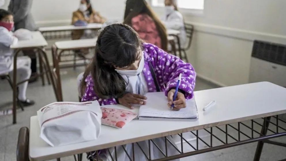 El COE acompaña la vuelta a clase presencial en Salta