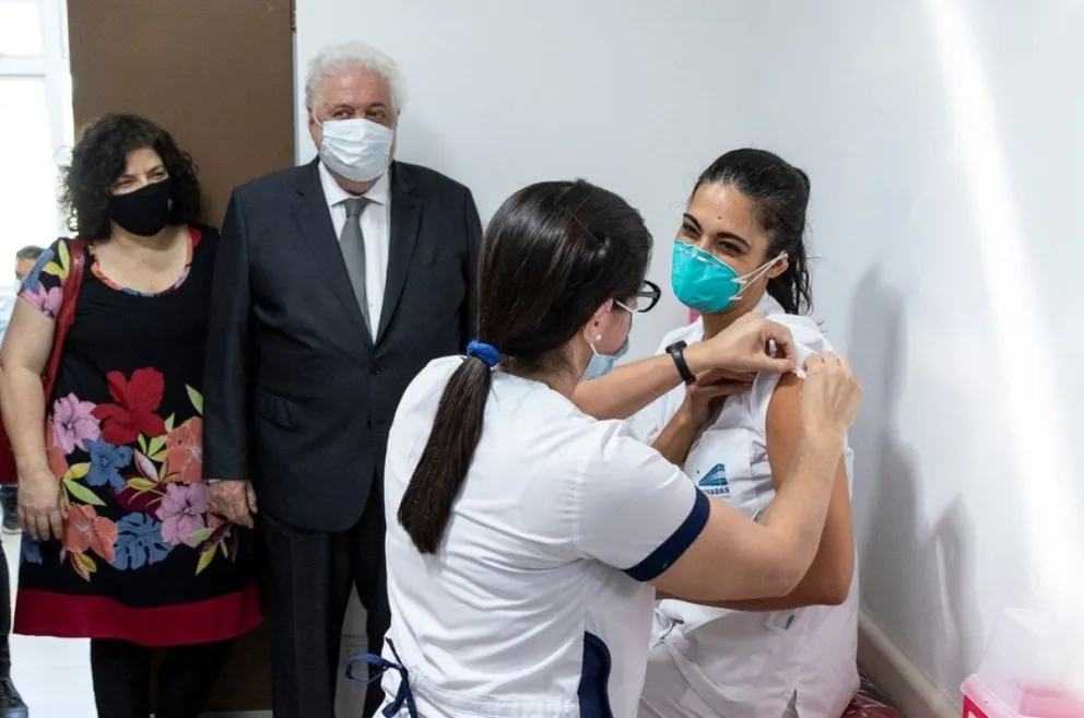 Tras la publicación de The Lancet, Ginés González García, deberá exponer sobre el plan de vacunación