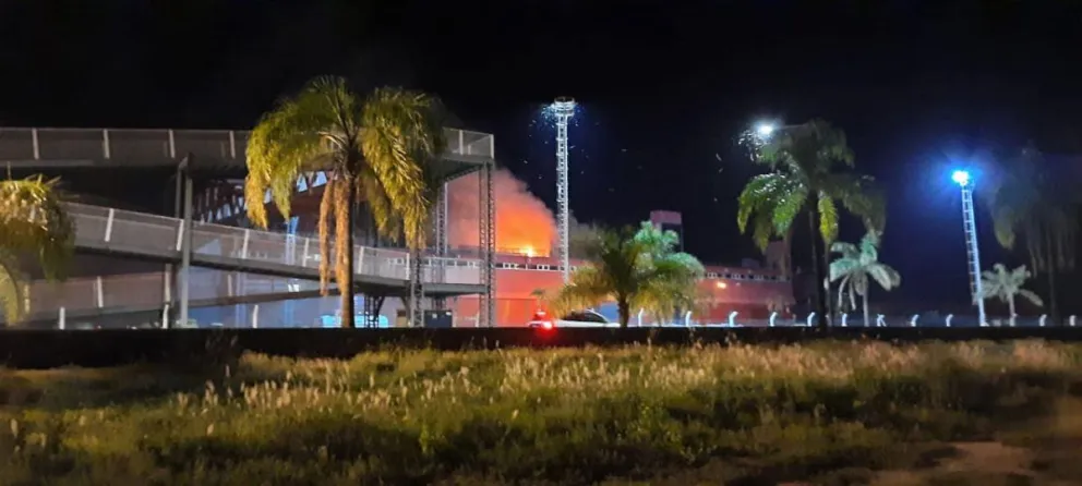Santiago del Estero: se quema el millonario autódromo de Las Termas de Río Hondo