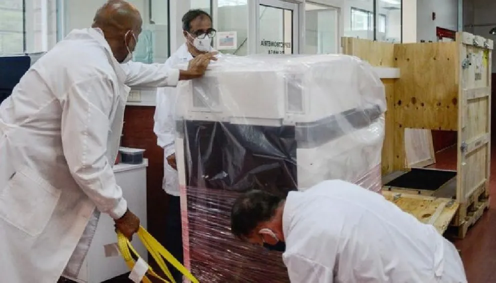 Argentina se convirtió en el primer país de Sudamérica en contar con la máquina que detecta mutaciones del COVID-19