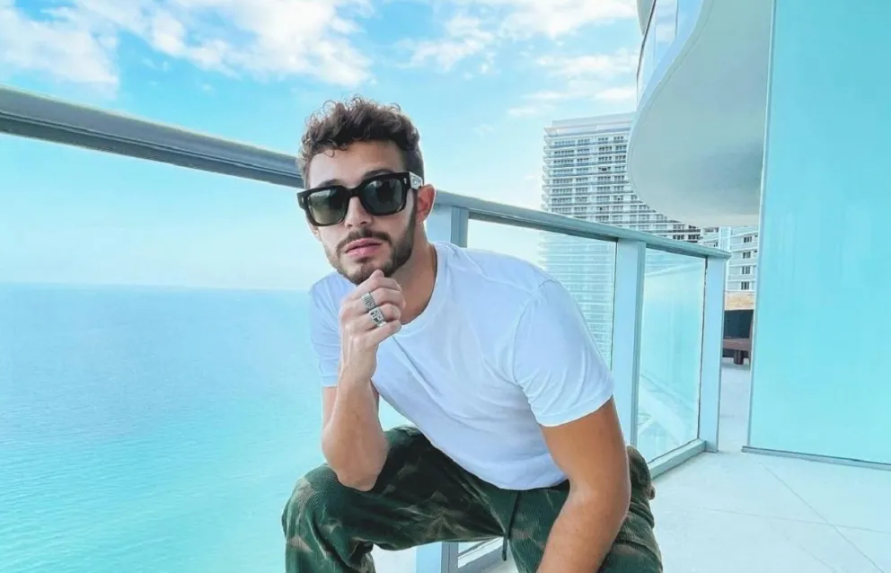 Ruggero Pasquarelli alborotó todo con un particular mensaje que alertó a sus fans sobre lo que se viene