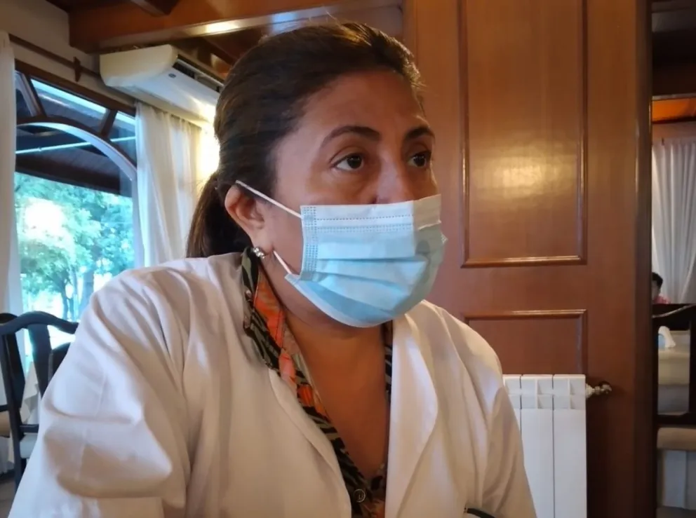 La gerente del Hospital San Vicente de Paul confirmó que hay tres médicas con coronavirus