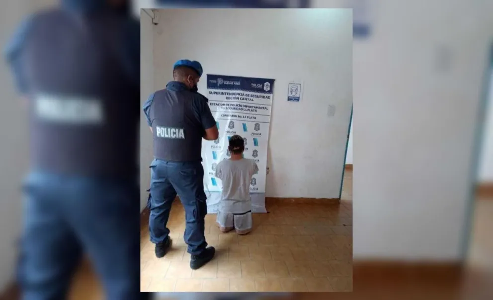 Persevera y triunfarás: un delincuente sin brazos ni piernas, aprovechó un descuido y arrebató una cartera