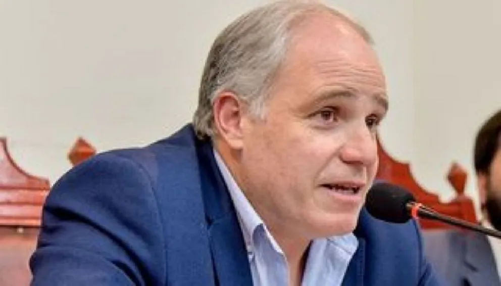 Matías Cánepa despejó dudas sobre si habrá o no reducción horaria en las escuelas