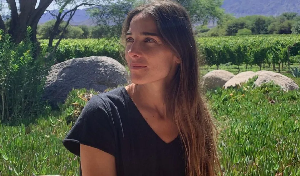 Juana Viale recibió el fin de semana con una foto de sus vacaciones