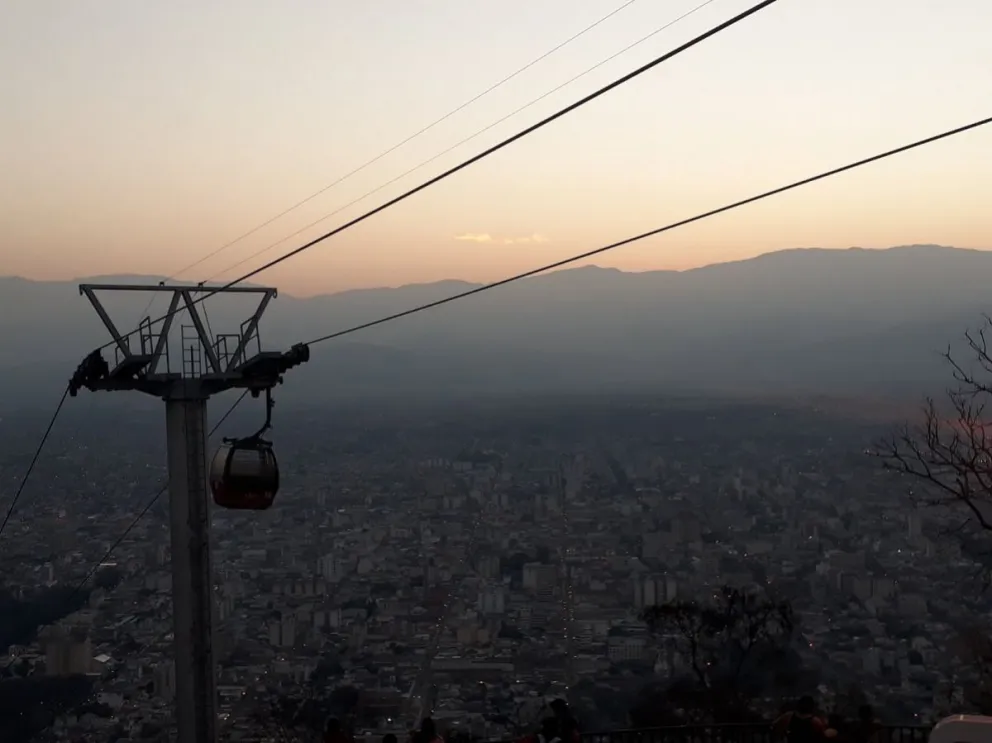 San Valentín desde el Teleférico San Bernardo: horarios y precio para disfrutar de un día mágico