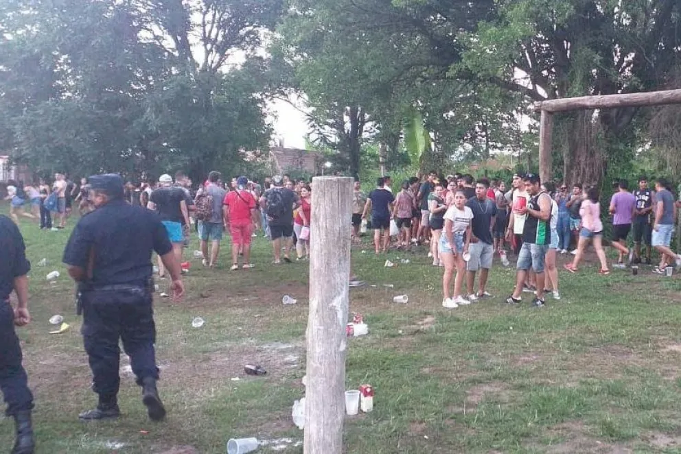 No entienden nada: más de 400 salteños multados tras ser encontrados en medio de festejos clandestinos