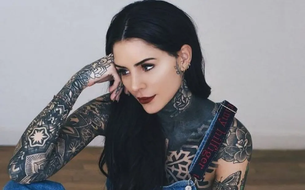 Cande Tinelli y Coti Sorokin protagonizaron un divertido momento desde la habitación