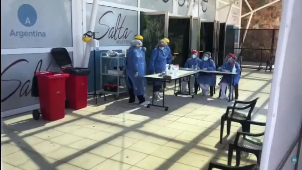Hoy habilitan dos centros de testeo gratuito de coronavirus en Salta: dónde quedan y en qué horarios ir