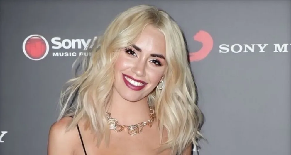 Lali Espósito apareció con un impactante cambio de look y anuncios para sus fans