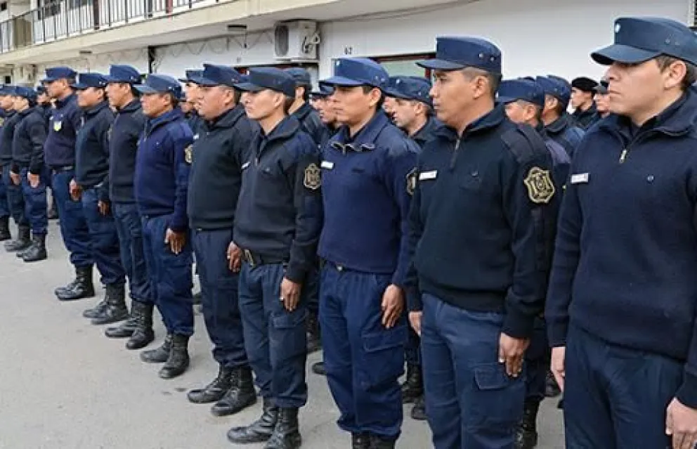 Proponen entrenamientos de gimnasia para la Policía de Salta