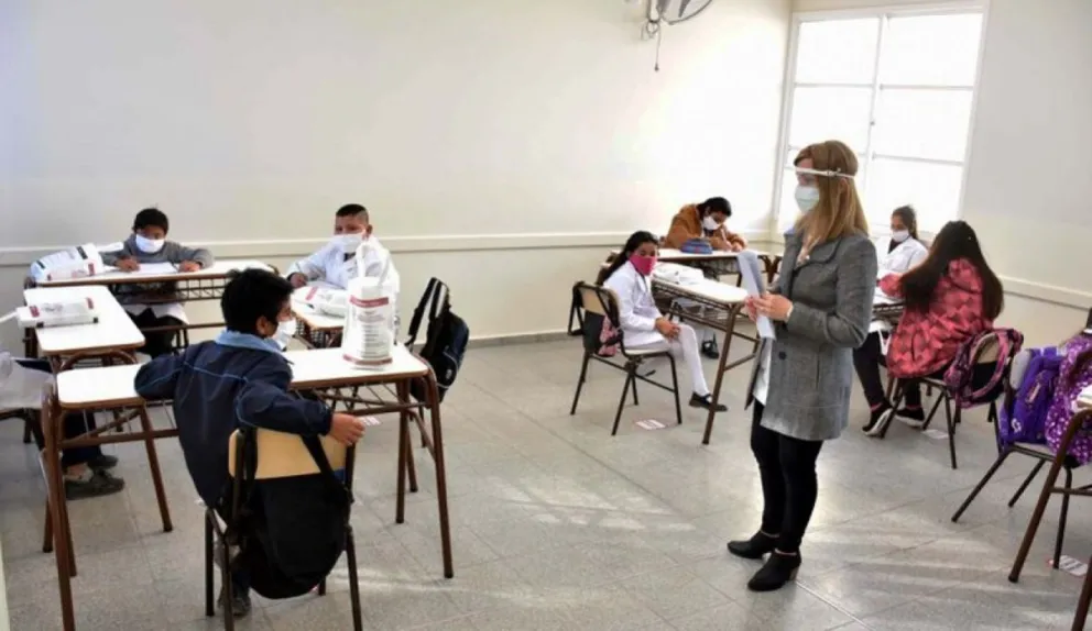 Escuelas en pandemia. Fuente: (Twitter)