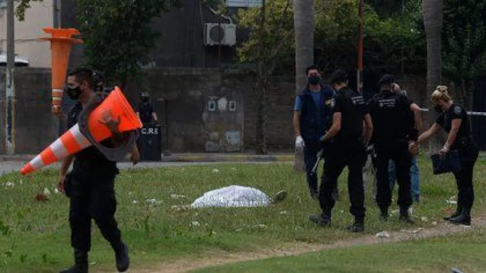 Asesinaron de 12 disparos a un hombre que estaba en el funeral de su hermano