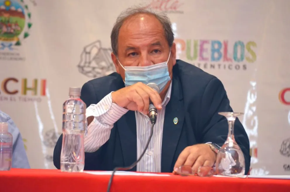 Ricardo Villada: “O buscas limitar mandatos, o los querés eternos”
