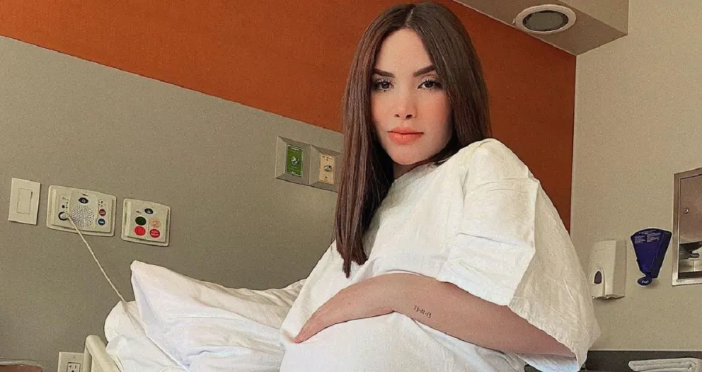 Kimberly Loaiza y su hijo