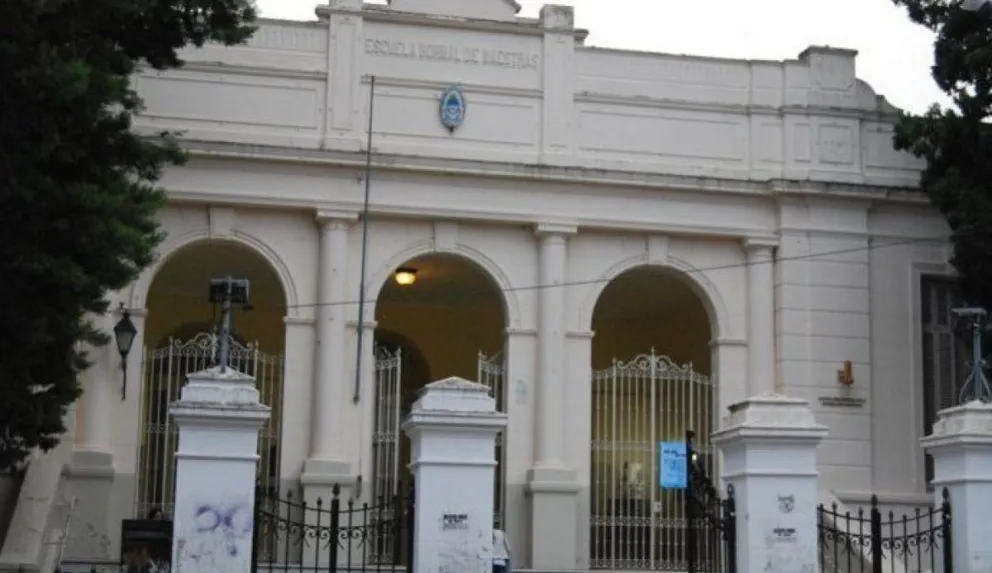 Escuela Normal. Fuente: (Twitter)