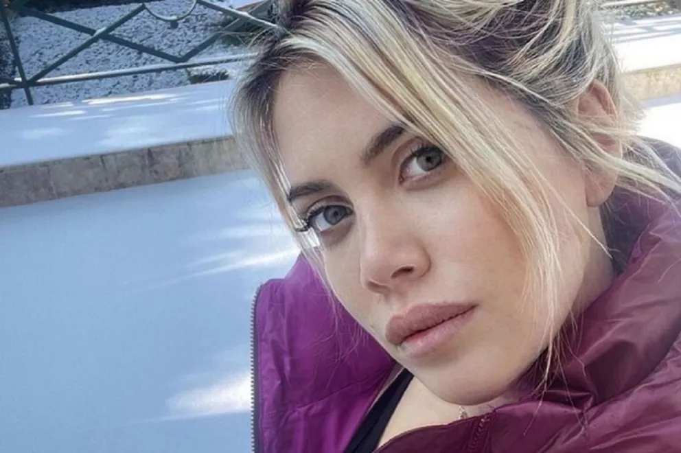 La foto de Wanda Nara recién levantada donde casi dejó ver de más