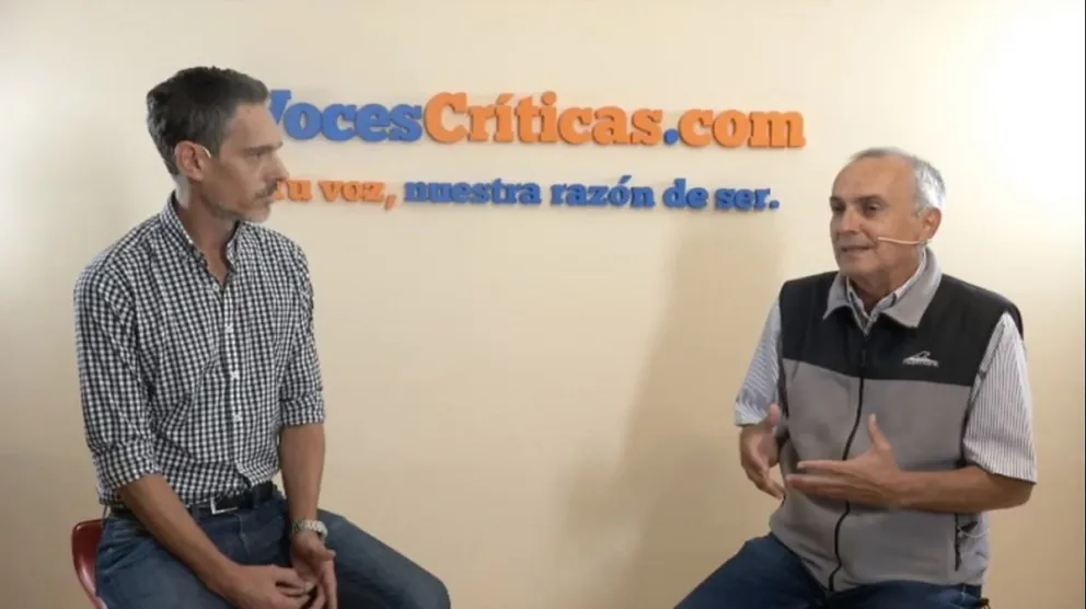 José Gauffín en Voces Críticas TV: "Me enteré del desplazamiento estando sentado en la banca"