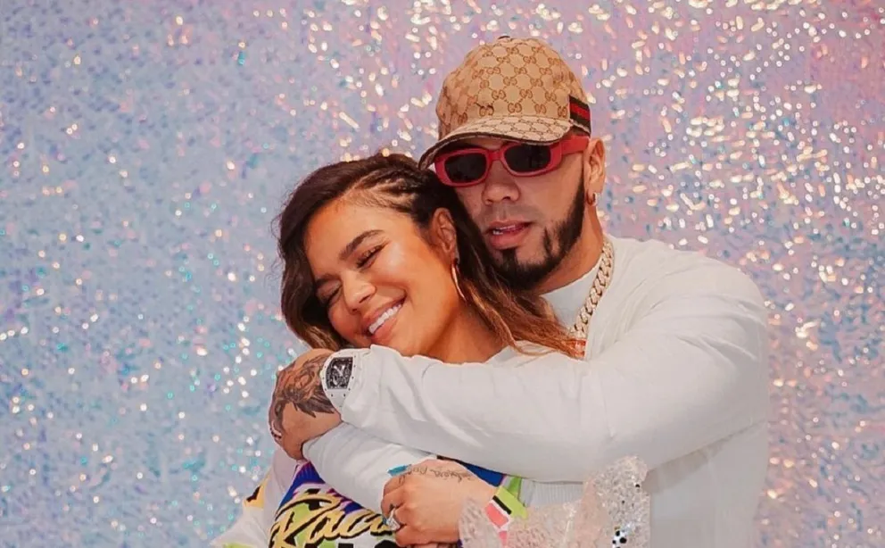 Karol G y Anuel AA terminaron