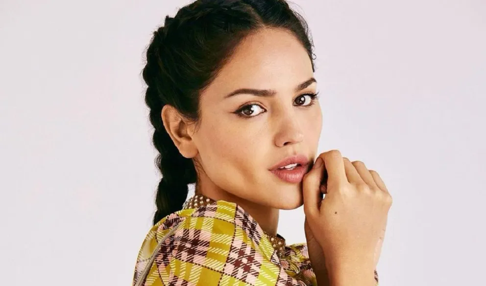 Eiza González en una película