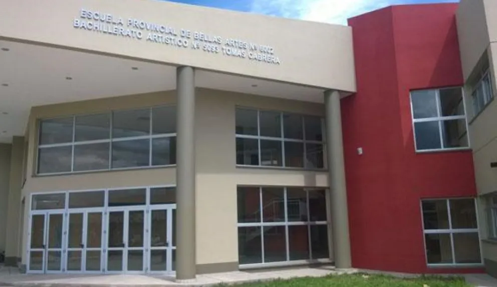Colegio secundario Tomás Cabrera. Fuente: (Twitter)