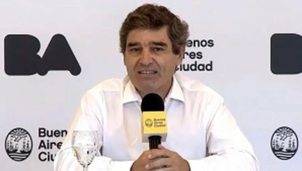 Fernán Quirós: “No es momento de salir del país”