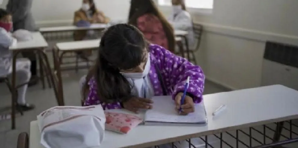 Docentes salteñas aseguran que algunos padres no respetan los protocolos