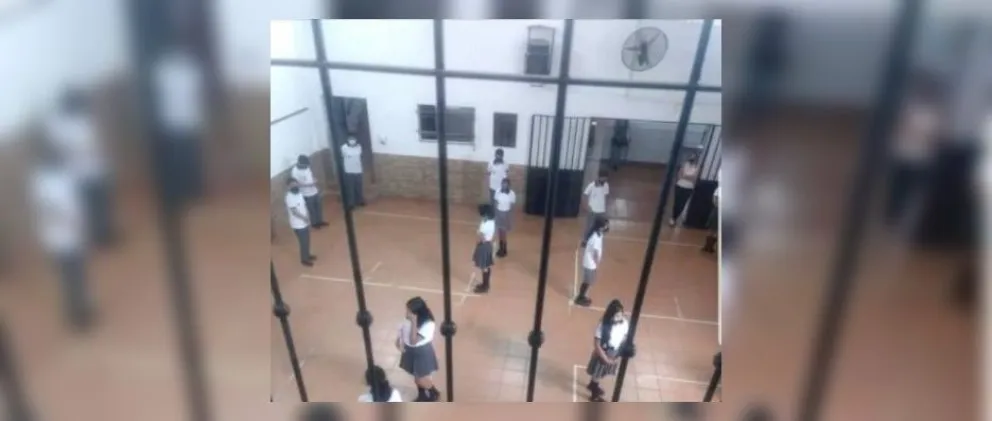 Como si fueran presidiarios: indignación tras la difusión del protocolo de recreo en una escuela salteña