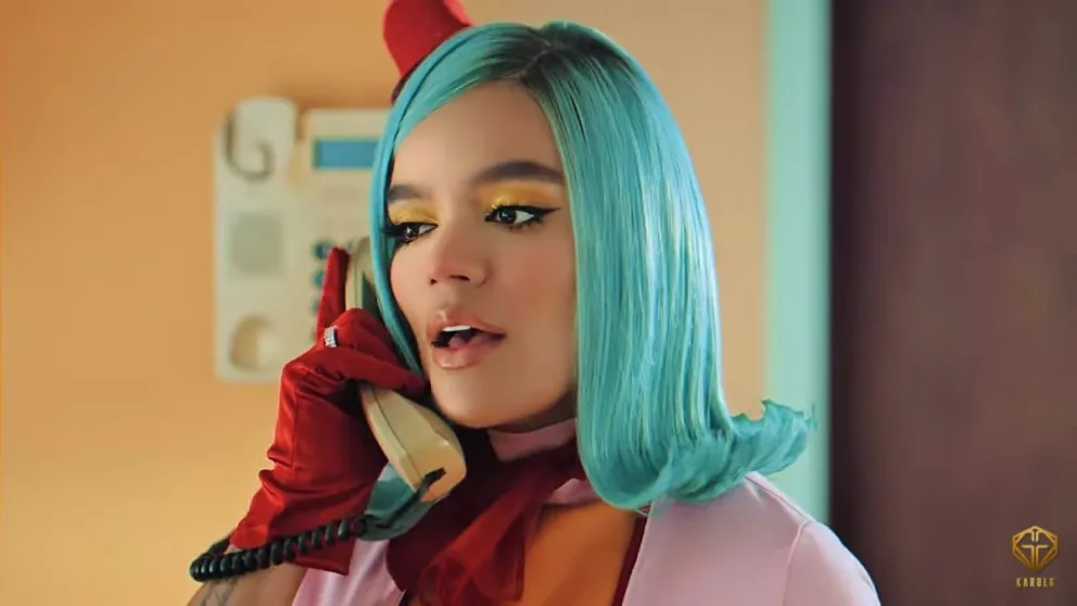Karol G se volvió viral por un insólito motivo 