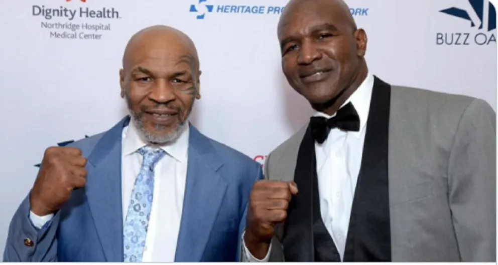Evander Holyfield y Mike Tyson. Fuente (Twitter)