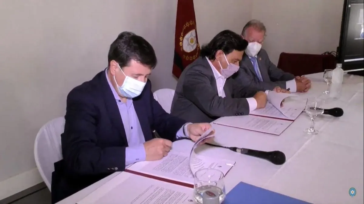 El ministro Daniel Arroyo firmó convenios junto al Gobernador Gustavo Sáenz | Voces Criticas - Salta - Argentina
