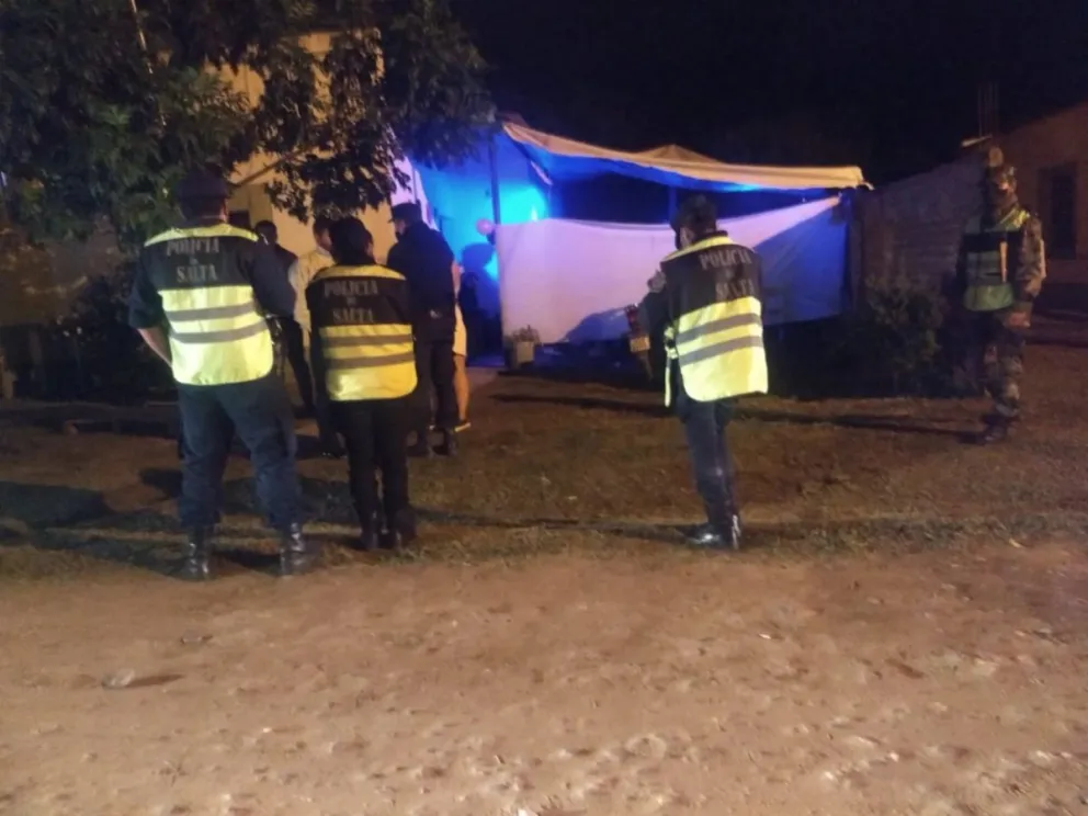Escándalo en un municipio salteño: denunciarán al intendente por participar de una fiesta clandestina con 100 personas